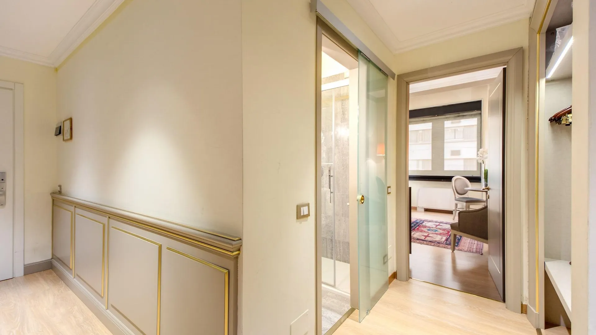 Hotel Romana Residence Milan 4*,