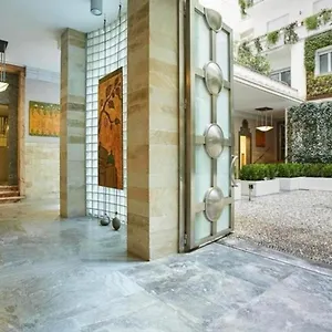 Apartment Palazzo Beltrade By Halldis